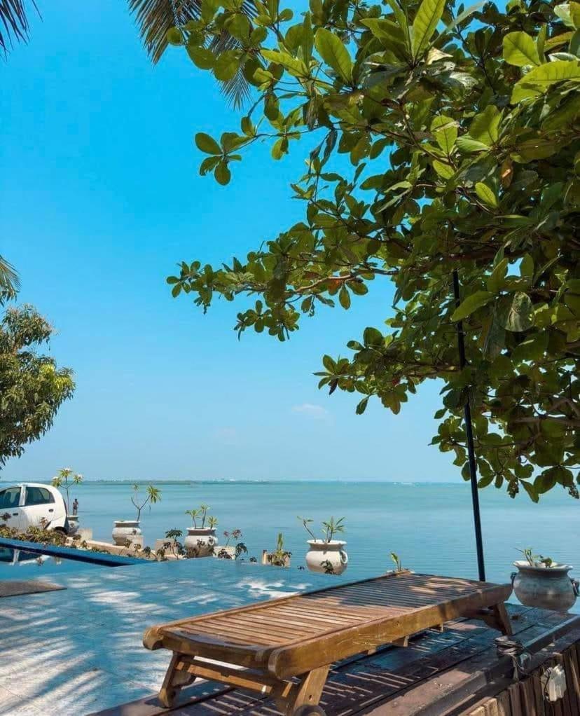 Lagoon Bay Resort Negombo Exterior foto